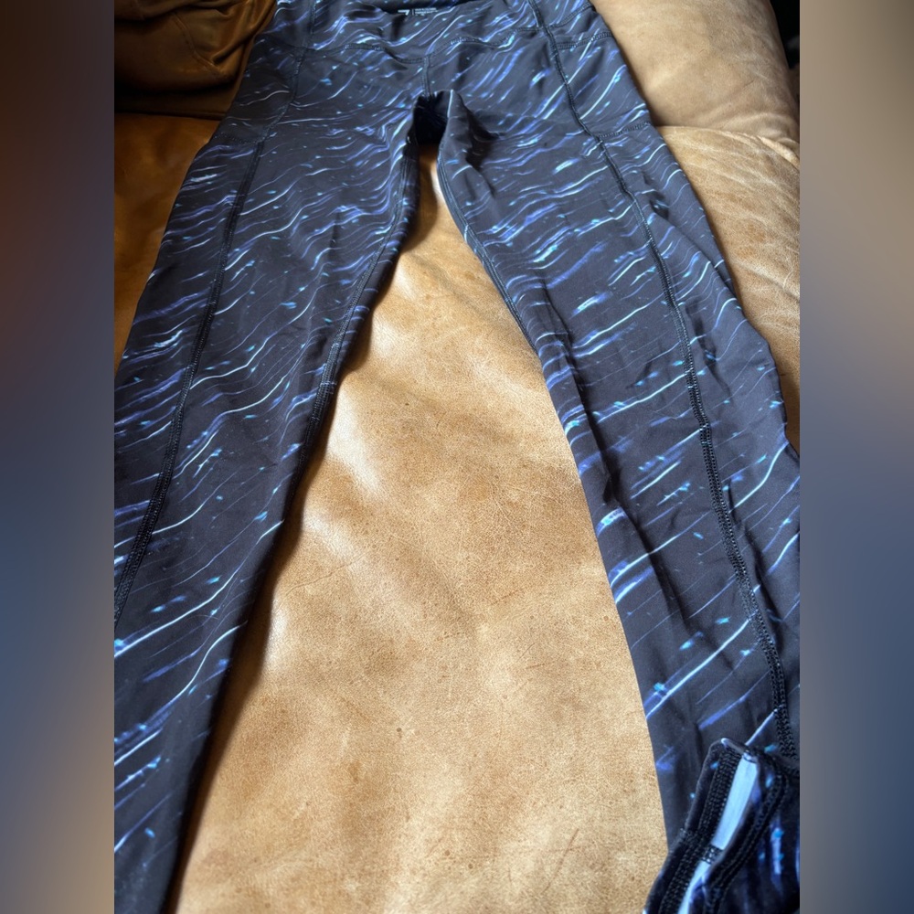 Zella Girls Black and Blue Patterned Leggings